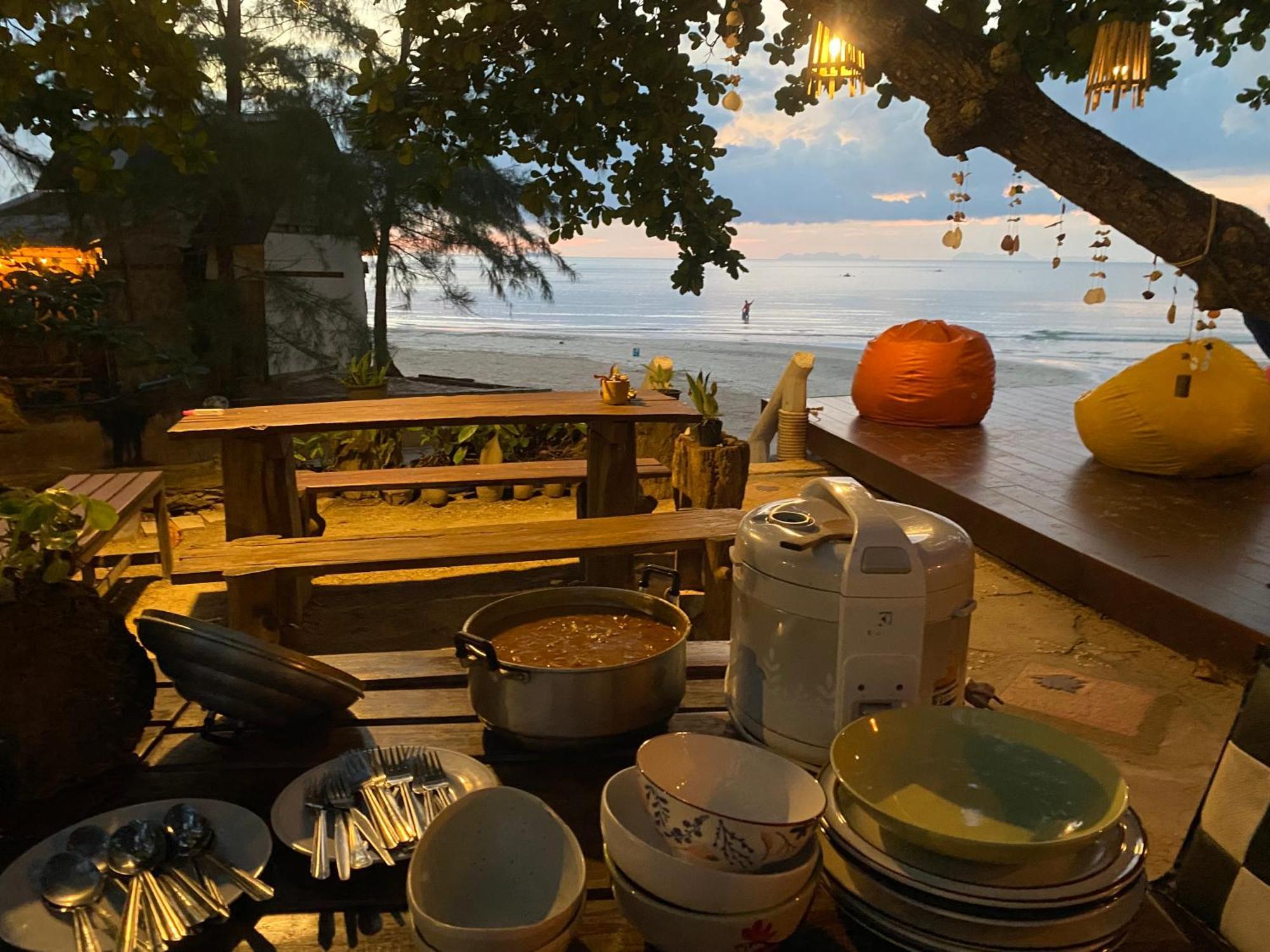 Coconut Lanta Resort @Klong Dow Beach Краби Экстерьер фото